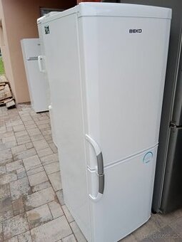 Lednice s mrazakem Beko