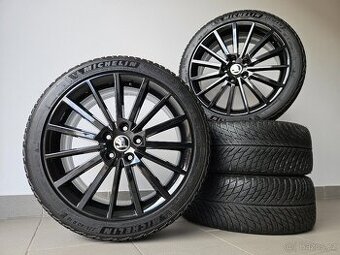 Orig. Skoda Turini / Zimní 225/40/18 - Zánovní