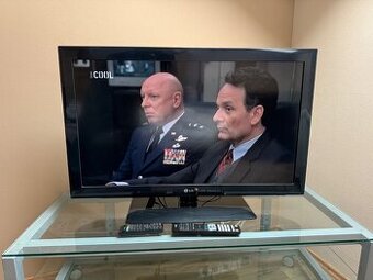 LCD televize LG úhlopříčka 38'' (cca 94cm) + set top box
