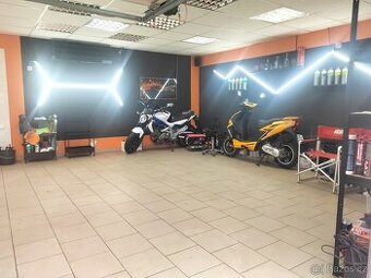 Pronájem nebytových prostor v hlídaném areálu s parkováním