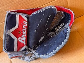 LAPAČKA BRIANS OUTLAW SR