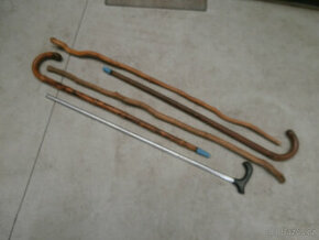 Hůlka, čakan, špacírka, 5 kusů za 600 kč včetně pošty