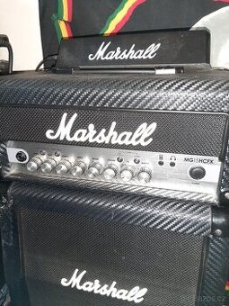 Kombo Marshall MG 15 HCFX  Hlava a 2 stereo Reproduktory