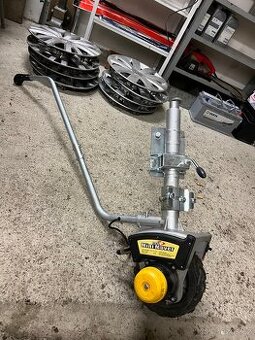 Opěrné kolo k přívěsu s elektrickým pohonem 12 V 550 W