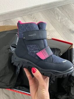 Nove snehule superfit husky 34