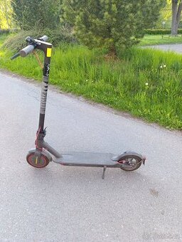 Koloběžka Xiaomi Pro 2