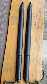 Elektrické vzpěry kufru Superb 3 hatchback 3V0827851