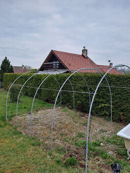 Konstrukce na fóliák