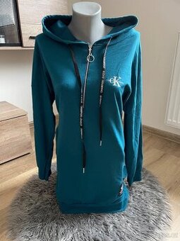 Delší oversize mikina