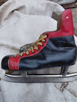 Prodám retro brusle krásné jako nové