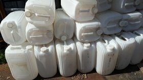 Plastové barely 20L.