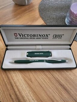 VICTORINOX