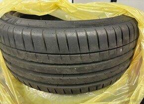 Letní pneu Michelin Pilot 4  245/40 R18