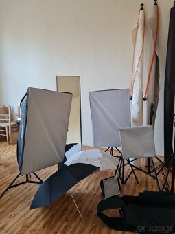 3 zábleskova světla s příslušenstvim