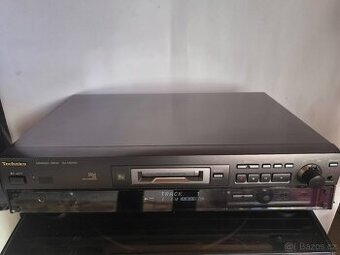 Minidisk Technics SJ-MD100 včetně dálkového ovladače