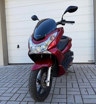 Honda PCX 125, 2013, cz doklady