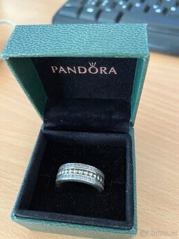Pandora prsten vel. 56