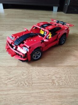 Lego technic sportovní model