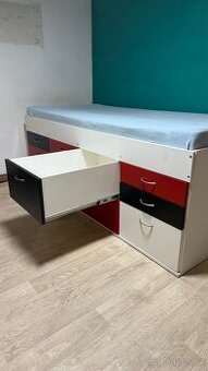 POSTEL S ÚLOŽNÝM PROSTOREM - 1