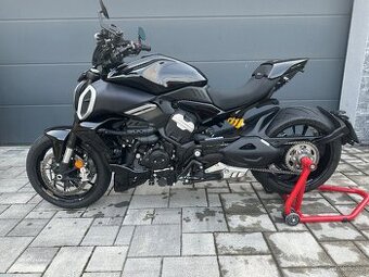 Ducati Diavel V4 2/2024