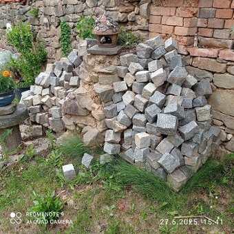 Prodám dlažební kostky