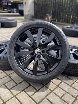 ORIGINÁL Alu Škoda CRYSTAL R17, 5x112 - TOP STAV, LETNÍ