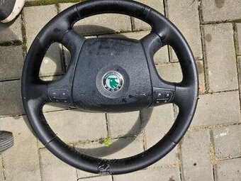 Multifunkční kožený volant Škoda Octavia 2. předface