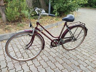 Starožitné dámské kolo Amsterdam