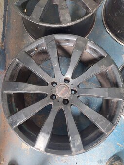 Range rover alu kola Borbet R22