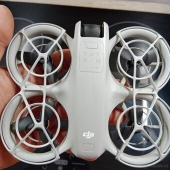 Dron DJI Neo + nabíjecí HUB + 3 baterie + obal na drona