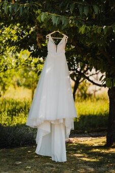 Svatební šaty Caxa