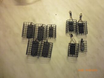 Feedrová krmítka 9 kusů různé gramáže a výrobci