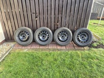 Kompletní zimní kola Škoda Octavia IV – TOP stav