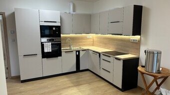 vzork. kuchyňská sestava v matném kašmíru