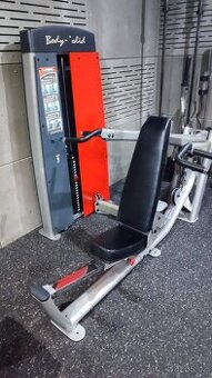 Prodám posilovací stroje legpress, prsa ramena