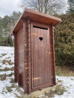 Kadibudka- toaleta - dřevěná budka - wc