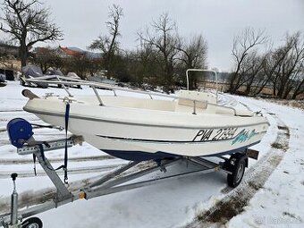 Lod na ryby, výlety, 5x2m, 5-75hp motor, možnost vlek, motor