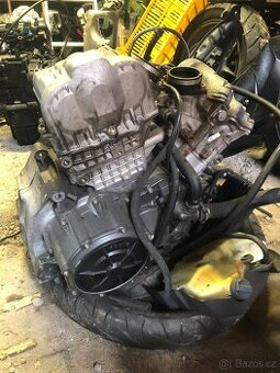 Prodám motor V990PS motor rotax Aprilia ETV1000 Caponord