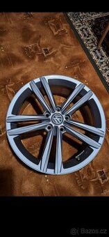 Volkswagen  112x5  18"