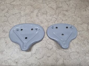 Jawa pérák originál plechy sedla řidiče a spolujezdce.