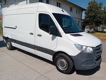 Mercedes-Benz Sprinter L2 H3 -  102TKM