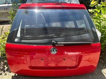 5 dveře fabia 1 kombík červené barvy.tel 731328873