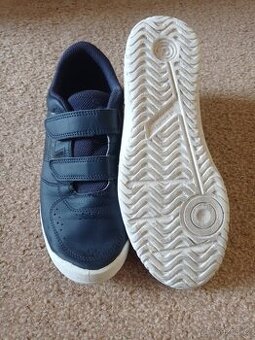 Tenisky z Decathlonu vel. 38 tmavě modré barvy