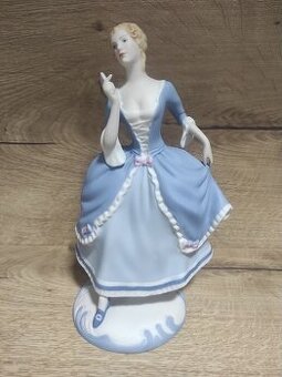 Porcelánová soška Royal Dux dáma s vějířem