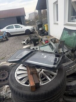 Škoda Octavia 3 facelift FULL LED světlomet levý 5E1941015D