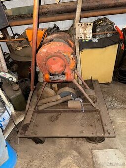 Elektrický stavební vrátek / jeřáb Stros (150 kg) – Funkční