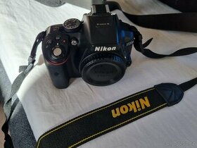 Nikon D5300 + Nikon AF-S DX Nikkor 18-140 f/3.5-5 - 1