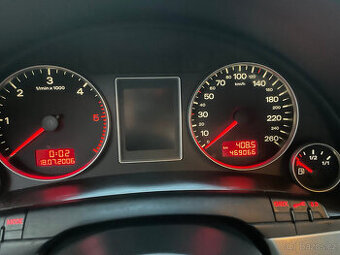 Audi A4 B7, 1.9 TDI, 85 kW, S-line - Sedan.