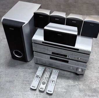 - Sestava Sony (VHS/DVD/Receiver) - - 1