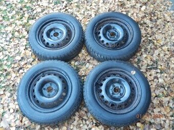 4xObutá zimní sada kol na RENAULT CLIO Rok 2007 185/60 R15